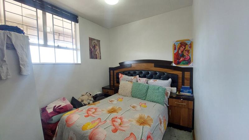 1 Bedroom Property for Sale in Loevenstein Western Cape